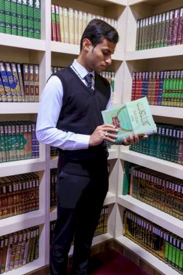 مركزُ تُراثِ البصرةِ يستقبلُ ثلّةً من طلبةِ جامعةِ البصرةِ