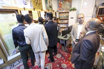 مركزُ تُراثِ البصرةِ يستقبلُ ثلّةً من طلبةِ جامعةِ البصرةِ