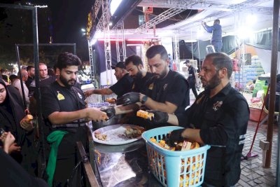موكبُ (بنفسي أنتَ) يشرعُ بتقديمِ خدماتِهِ للزائرينَ