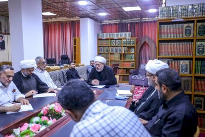 رئيسُ قسمِ المعارفِ يلتقي باللجنةِ التحضيريَّةِ لمؤتمرِ تُراثِ البصرةِ الدَّوليّ الأوّلِ