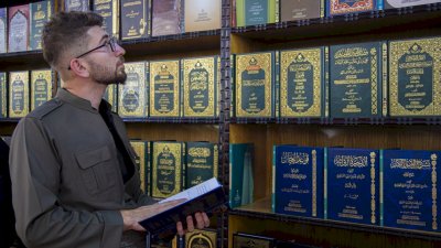 قسمُ المعارفِ ينشرُ محطاتَهُ الثقافيَّةَ على محاورِ كربلاءَ