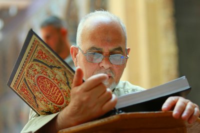 المؤمنون يُحيون ليلة القدر  وذكرى شهادة أمير المؤمنين(عليه السلام) في كربلاء
