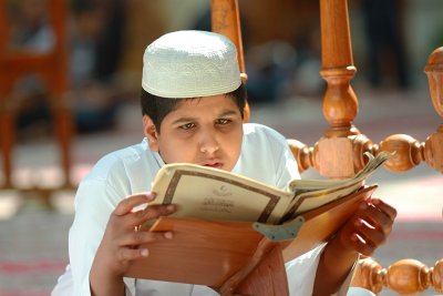 المؤمنون يُحيون ليلة القدر  وذكرى شهادة أمير المؤمنين(عليه السلام) في كربلاء