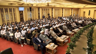 قسمُ المعارفِ يُنظِّمُ دورةً عقائديَّةً للمنتسبينَ