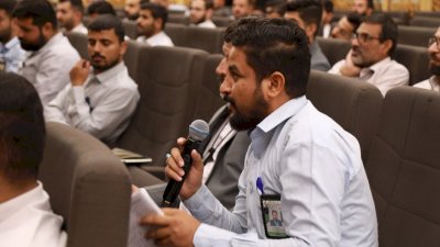 الدَّورةُ العقائديَّةُ تشهَدُ تفاعلًا مميَّزًا من المُشاركينَ