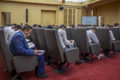 باختبارٍ تحريريٍّ.. قسمُ المعارفِ يختتم دورته العقائديَّة