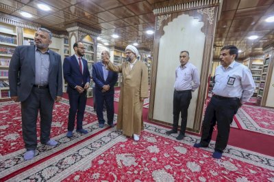 تُراثُ البصرةِ يستقبلُ وفدًا من العتبةِ العلويَّةِ المُقدَّسةِ