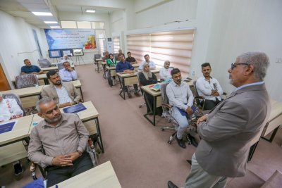 مركزُ تُراثِ البصرةِ يُشاركُ في ورشةٍ حولَ تحقيقِ التُّراثِ البصريّ