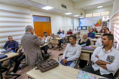مركزُ تُراثِ البصرةِ يُشاركُ في ورشةٍ حولَ تحقيقِ التُّراثِ البصريّ