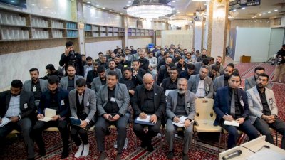 الشَّيخُ الهلاليّ يلتقي طلابَ أكاديميَّةِ التطويرِ ويُقدِّمُ لهُم شرحًا عن المعارفِ