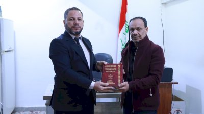 إصداراتُ المعارفِ تُزيِّنُ رفوفَ مكتباتِ النجفِ الأشرفِ  