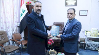 إصداراتُ المعارفِ تُزيِّنُ رفوفَ مكتباتِ النجفِ الأشرفِ  