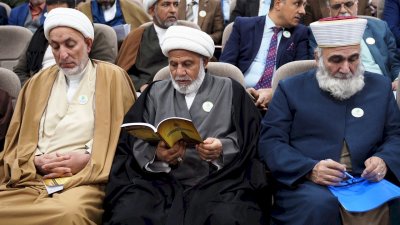 قسمُ المعارفِ يشاركُ في فعالياتِ المؤتمرِ الرابعِ للسيِّدةِ الزهراءِ عليها السَّلام