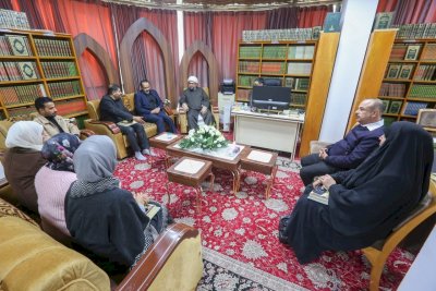 تُراثُ البصرةِ يستقبلُ وفدًا من الكليَّةِ التربويَّةِ المفتوحةِ