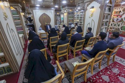 تُراثُ البصرةِ يستقبلُ وفدًا من الكليَّةِ التربويَّةِ المفتوحةِ