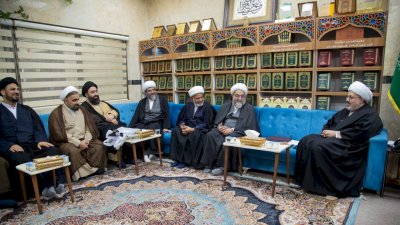 رئاسةُ قسمِ المعارفِ تستقبلُ وفدًا علميًّا من حوزةِ قم