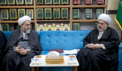رئاسةُ قسمِ المعارفِ تستقبلُ وفدًا علميًّا من حوزةِ قم