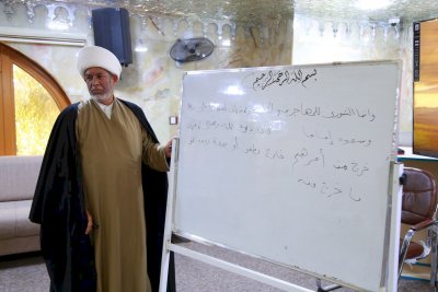 شعبةُ الرِّعايةِ المعرفيَّةِ تُنظِّمُ دورةً في تحقيقِ المخطوطاتِ