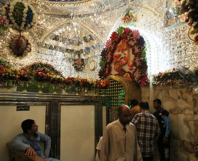 تقرير مصور عن مقام صاحب العصر والزمان عجل الله تعالى فرجه الشريف