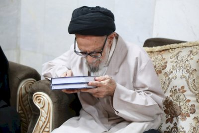 وفدُ الرعايةِ المعرفيّةِ يزورُ السيّدَ الأشكوريّ