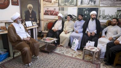 تعزيزًا للتواصلِ المعرفيّ: شعبةُ الرعايةِ المعرفيّةِ تُجري جولةً علميَّةً في النجفِ الأشرف