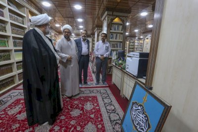رئيسُ قسمِ المعارفِ يزورُ مركزَ تراثِ البصرةِ ويطّلعُ على مشاريعِهِ الثقافيةِ والعلميةِ