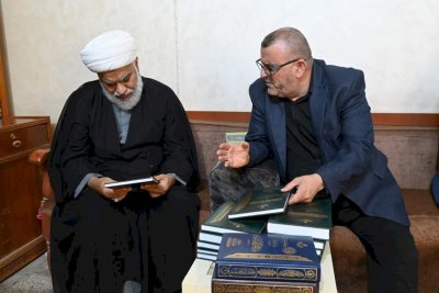 تراثُ الجنوبِ يُهدي أُسرةَ الخويبراويّ شرحًا مُحقّقًا لنهجِ البلاغةِ وفاءً لعالِمِها الراحلِ