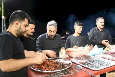 موكبُ جنوبِ الولاءِ يُباشِرُ بتقديمِ خدماتِه لزائري الأربعينيَّةِ