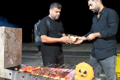 موكبُ جنوبِ الولاءِ يُباشِرُ بتقديمِ خدماتِه لزائري الأربعينيَّةِ