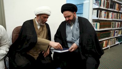 شعبةُ الرعايةِ المعرفيّةِ تُجري زيارةً علميّةً إلى مكتباتِ النجفِ الأشرفِ