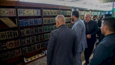 قسمُ المعارفِ يُشاركُ في معرضِ العميدِ