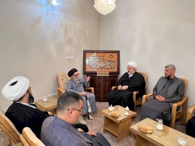 وفدُ المعارفِ يزورُ المحقّقَ الأشكوري