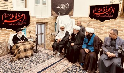 وفدُ المعارفِ يُواصِلُ نشاطَهُ العلميَّ في إيران بزيارةِ السيّدِ الزنجانيّ