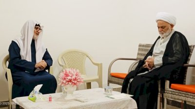 مركزُ تراثِ كربلاءَ يزورُ عددًا من الشخصياتِ العلميَّةِ في النجفِ الأشرفِ