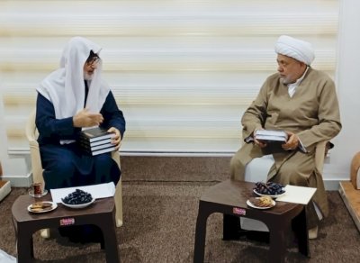 مركزُ تراثِ كربلاءَ يزورُ عددًا من الشخصياتِ العلميَّةِ في النجفِ الأشرفِ