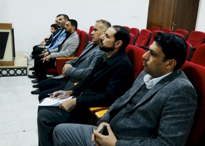 قسمُ المعارفِ يختتمُ دورةَ تحقيقِ المخطوطاتِ في جامعةِ كربلاءَ
