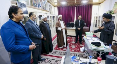 مركزُ تراثِ البصرةِ يستقبلُ وفدَينِ ثقافيَّينِ ويعزِّزُ التَّعاونَ المعرفيَّ