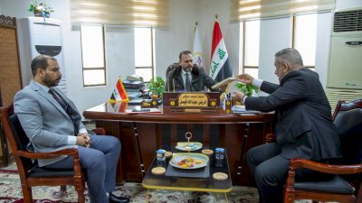 قسمُ المعارفِ يُقدِّمُ رفدًا معرفيًّا جديدًا لمكتباتِ كربلاءَ