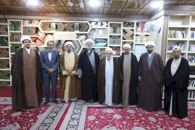 مركزُ تراثِ البصرةِ يستقبلُ الشيخَ المحقِّقَ نجم الدِّين الطبسيّ