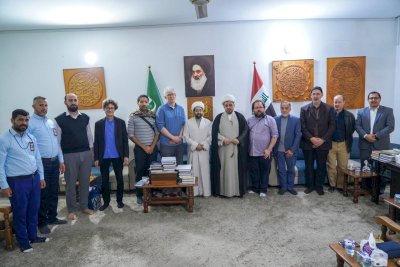 على هامشِ ألفيَّةِ النجفِ.. مركزُ تراثِ الحلّةِ يستقبلُ وفدًا أجنبيًّا