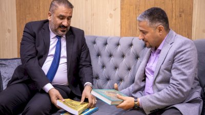 قسمُ المعارفِ يُزوِّدُ مكتباتِ القادسيَّةِ والمثنَّى بباقةٍ من إصداراتِهِ