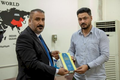 قسمُ المعارفِ يُزوِّدُ مكتباتِ القادسيَّةِ والمثنَّى بباقةٍ من إصداراتِهِ