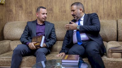 قسمُ المعارفِ يُزوِّدُ مكتباتِ القادسيَّةِ والمثنَّى بباقةٍ من إصداراتِهِ