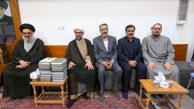 مركزُ تراثِ البصرةِ يُنفِّذُ زياراتٍ علميَّةً في النجف الأشرف