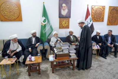 مركزُ تراثِ الحِلّة يستضيفُ الشيخَ الطبسيَّ في ندوةٍ حول صونِ الهُويّةِ الثقافيّة