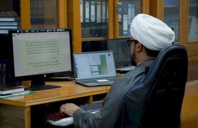 قسم شؤون المعارف يستعرض آلية العمل المعتمدة بالتصميم والإخراج الطباعي لإصداراته