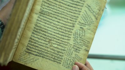 للاطلاع على إرثها العلمي.. مركز تراث الجنوب يزور أسرة جمال الدين في ذي قار