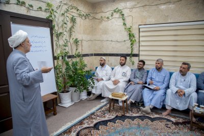 لإحياء التراث الإسلامي.. قسم شؤون المعارف يقيم دورات وندوات تخصصية في تحقيق المخطوطات