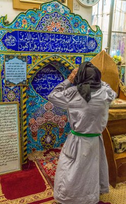 جامع الامام علي عليه السلام يقع في شارع الامام علي عليه السلام
