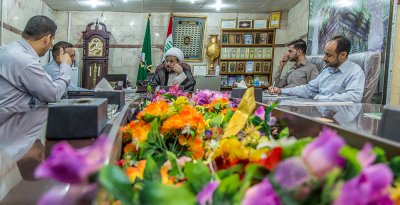 فضيلة الشيخ عمار الهلالي رئيس قسم شؤون المعارف الإسلامية والإنسانية في العتبة العباسية المقدسة يجتمع مع كادر مركز تراث كربلاء